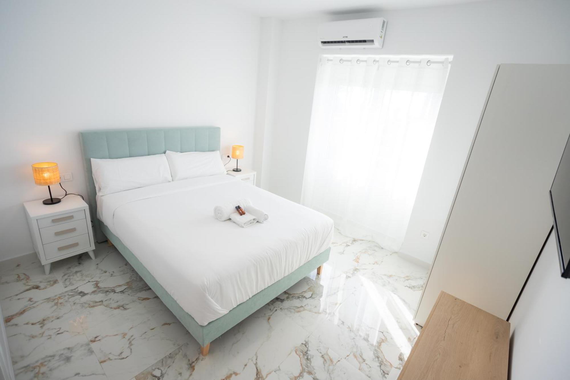 L&G Apartments Bahia Suite Аликанте Экстерьер фото