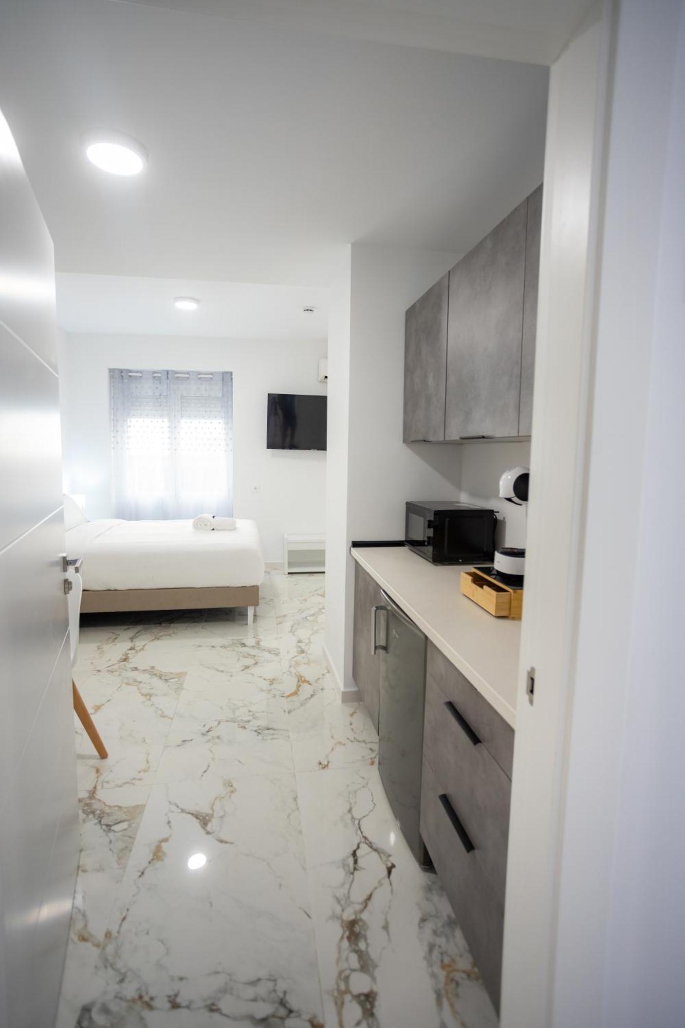 L&G Apartments Bahia Suite Аликанте Экстерьер фото